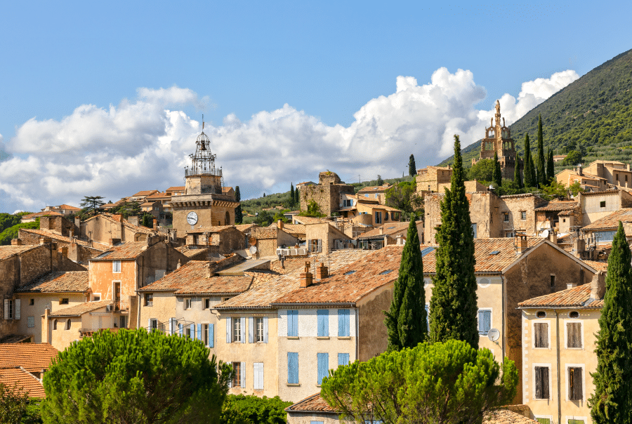 The Linguistic Differences Between French and Haitian Creole